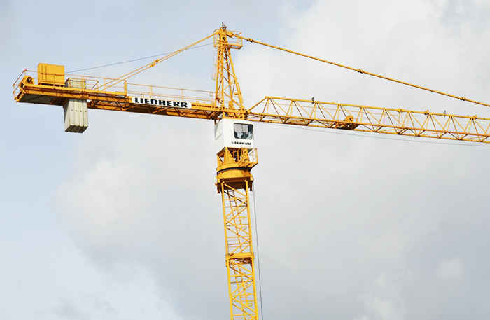 Кран Liebherr 132 EC-H8